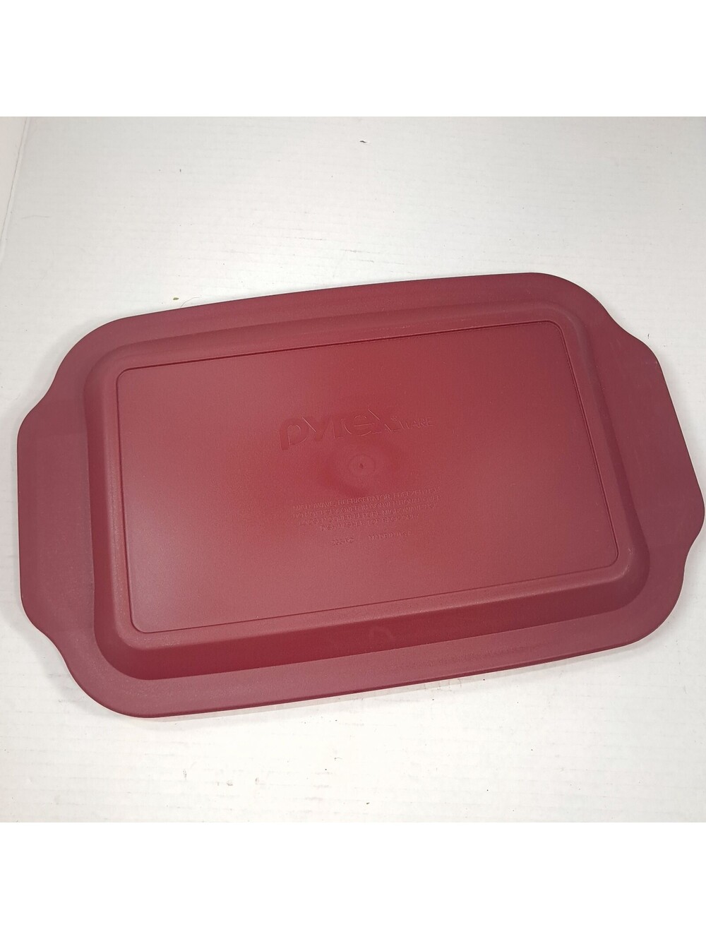 Pyrex 233-PC Burgundy Plastic Baking Dish Lid Cover pyrexware dark red maroon